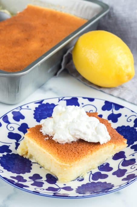 Lemon cake with pudding.