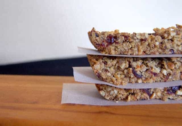 Cranberry Almond Granola Bars - great for breakfast, in lunch boxes or as an after-school snack!