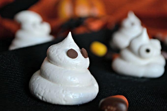 An dairy-free, gluten-free, easy and adorable Halloween treat. The kids will love them!