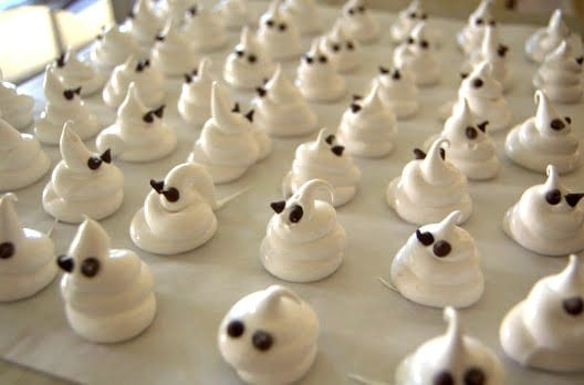 Halloween-Meringues