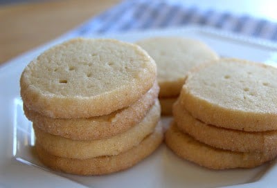 These French Butter Cookies are a simple yet tasty butter cookie. Perfect for an afternoon snack or accompanying a cup of tea. Sometimes, simple is better!