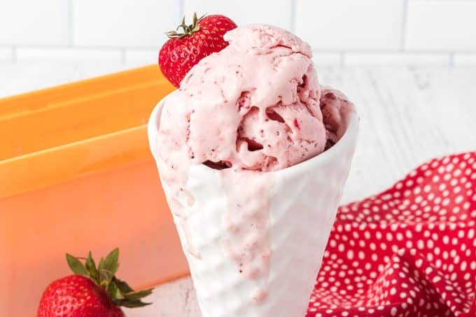 Roasted Strawberry Ice Cream