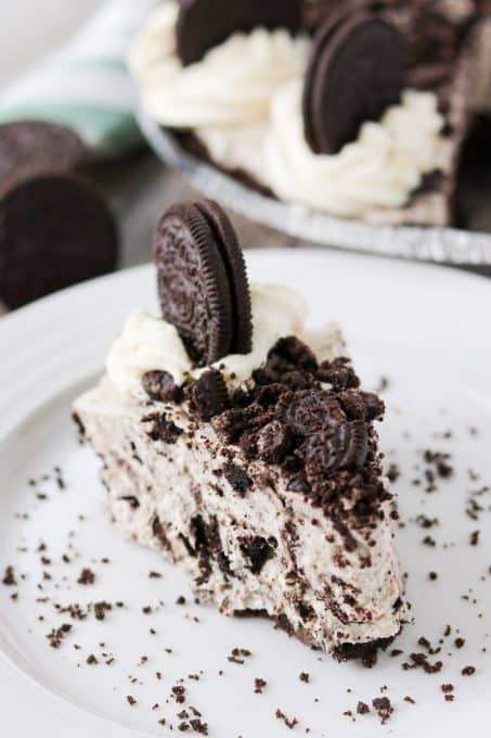 No Bake Oreo Pie / Cookies & Cream Pie