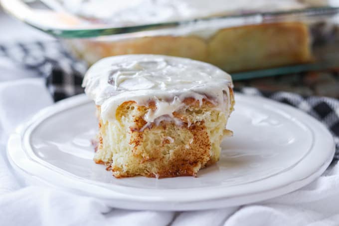 Cinnamon Rolls with Vanilla Bean Frosting