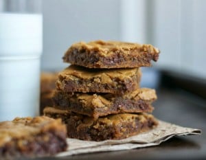 These Butterscotch Chocolate Chip Brownies are ooey, gooey! They're made with dark brown sugar and semi-sweet chocolate chips to make a delicious dessert.