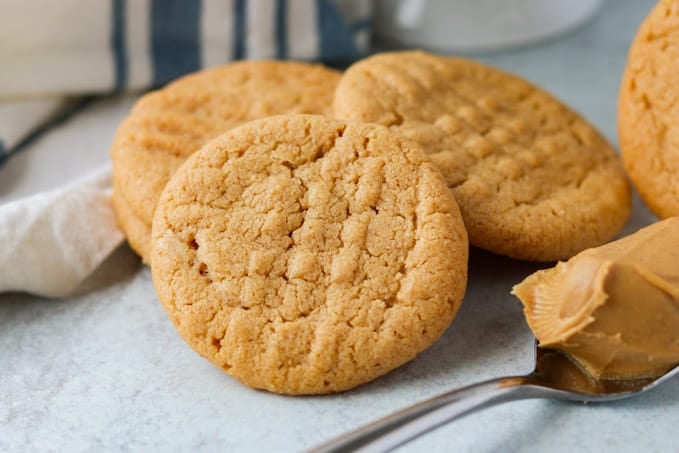 13 Minute 3 Ingredient Peanut Butter Cookies | 365 Days of Baking & More