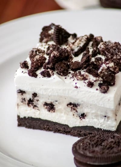 Oreo Pudding Dream Bars or Cookies and Cream Bars on a plate.