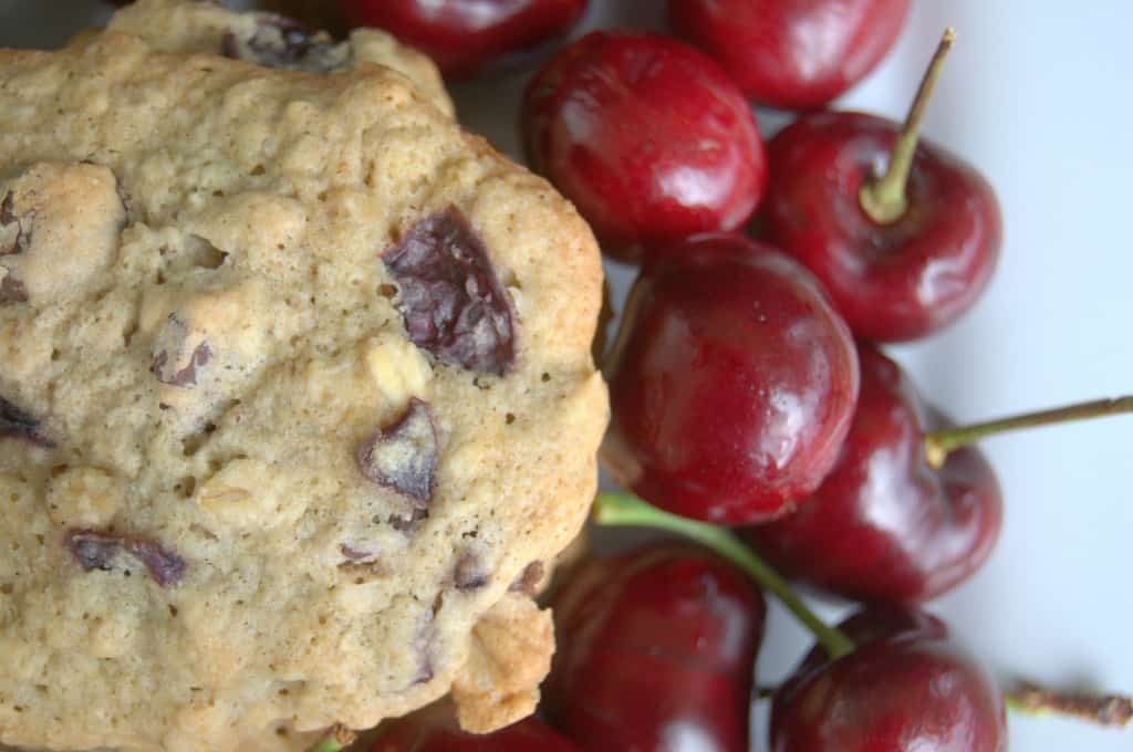 Dark Chocolate Cherry Oatmeal Cookies