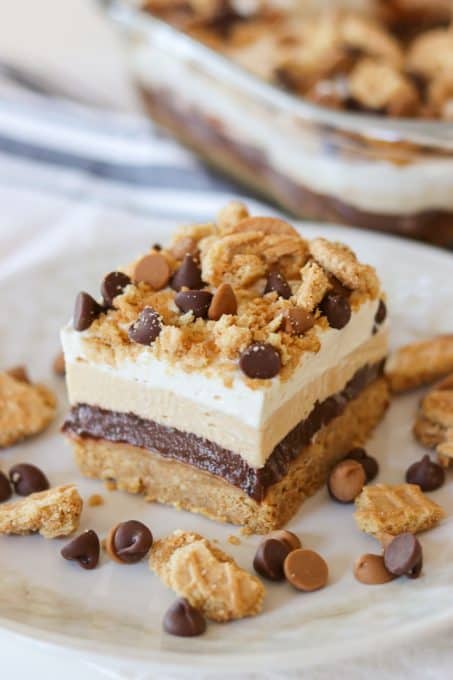 NO BAKE Chocolate Peanut Butter Dream Bars.