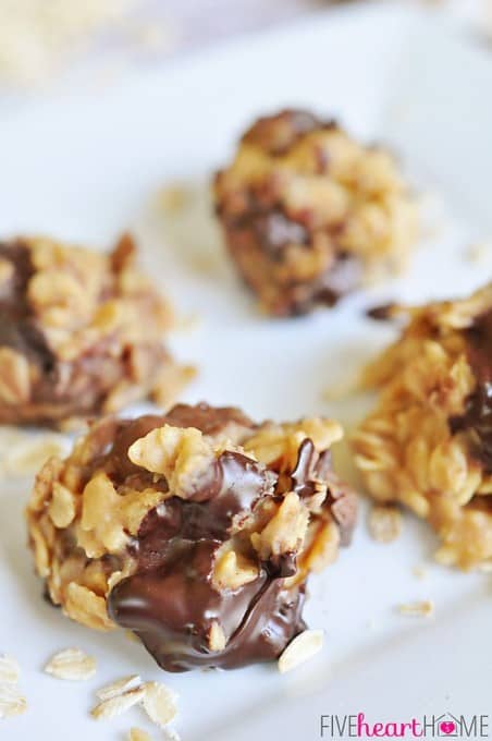 No-Bake Peanut Butter Chocolate Chunk Cookies