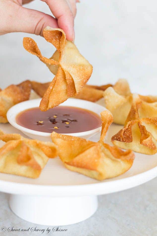 Jalapeño Cream Cheese Wontons