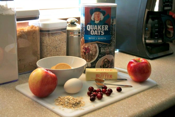 Fresh cranberries and apple combined with Quaker Oats, cinnamon and more baked in a skillet to make a delicious and fun holiday dessert!