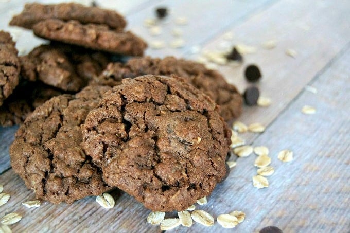 Double Chocolate Oatmeal Cookies are those old-time favorite oatmeal cookies made for chocolate lovers with the addition of cocoa and dark chocolate chips!