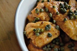 An easy and delicious Chicken Piccata recipe that's sure to please! The combination of lemon, capers and paprika will awaken your taste buds!
