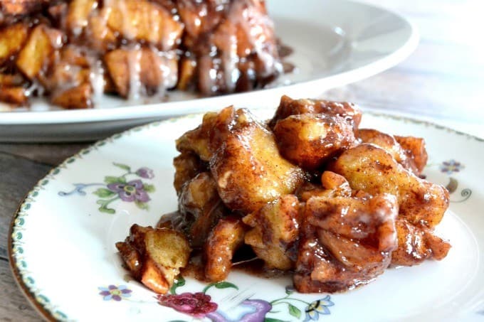 Pepperidge Farm Apple Cinnamon Sweet Rolls and a fresh apple make this Monkey Bread a great addition to your breakfast!