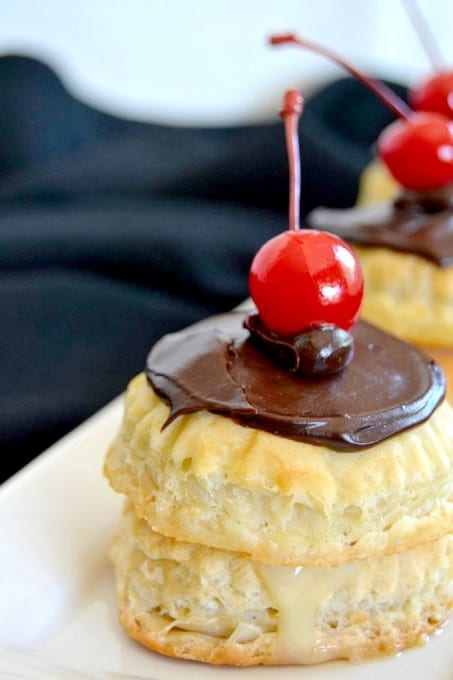 Boston Cream Puff Cakes - rounds of Pepperidge Farm Puff pastry filled with cream topped with chocolate ganache!