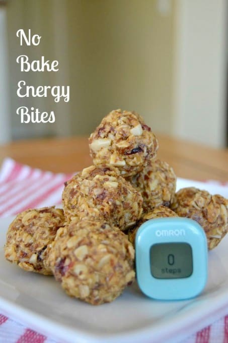 No bake Energy Bites - the perfect pick-me-up before, during and after a walk with the Omron Alvita Wireless Activity Tracker (HJ-327T)