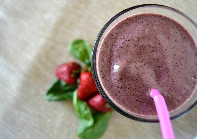 This Easy Fruit Smoothie made with blueberries, strawberries, Greek yogurt and chia seeds is the perfect nutritional energy boost before or after your walk!