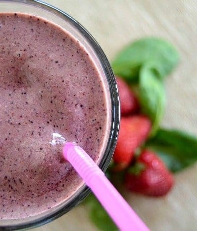 This Easy Fruit Smoothie made with blueberries, strawberries, Greek yogurt and chia seeds is the perfect nutritional energy boost before or after your walk!