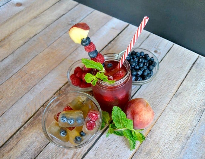 Snapple Lady LiberTEA, Raspberry Syrup, and Club Soda make the perfect summertime punch!