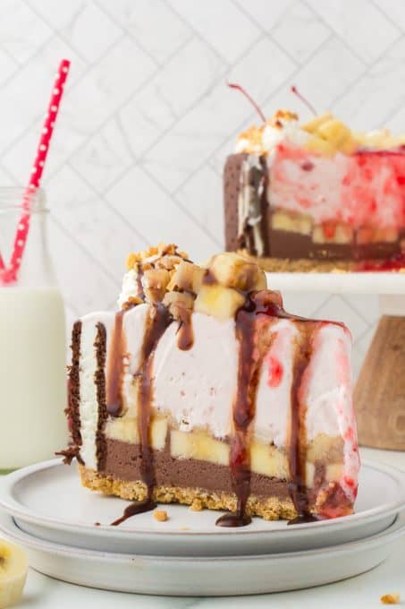 An ice cream cake with flavors of a banana split.