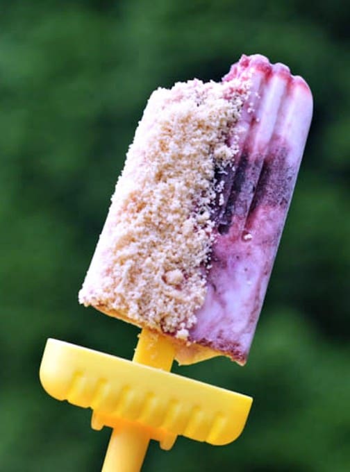 Cherry-Cheesecake-popsicles