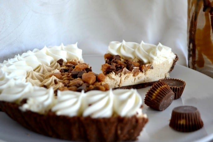 EDWARDS® REESE’S PEANUT BUTTER CUP® Crème Pie.