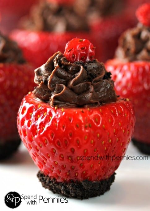 Chocolate-Cheesecake-Stuffed-Strawberries-Amazingly-delicious