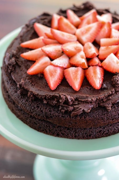 Strawberry-Chocolate-Paleo-Cake-1-copy