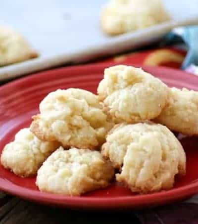 These Cream Cheese cookies are super simple to make, are light and so delicious that it's easy to eat more than one!