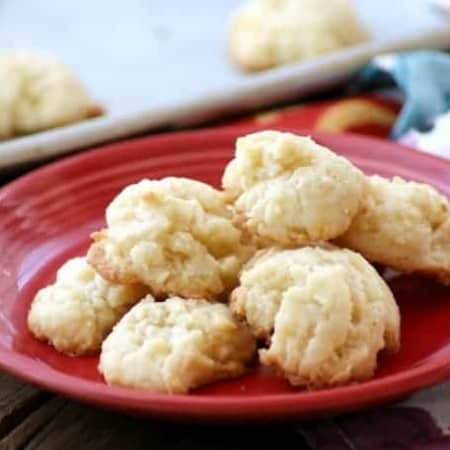 These Cream Cheese cookies are super simple to make, are light and so delicious that it's easy to eat more than one!