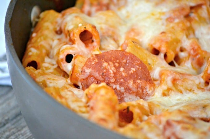 This Pepperoni Pizza Pasta is pepperoni and rigatoni mixed with a cheesy pizza sauce full of taste. It's a new alternative to pizza night!