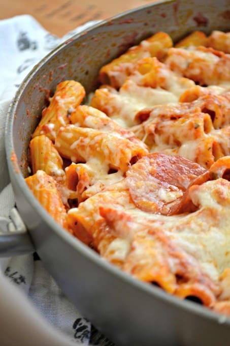 This Pepperoni Pizza Pasta is pepperoni and rigatoni mixed with a cheesy pizza sauce full of taste. It's a new alternative to pizza night!