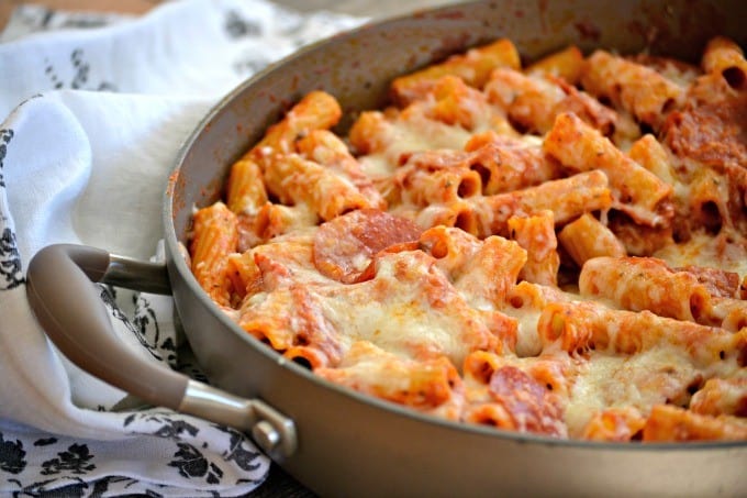 This Pepperoni Pizza Pasta is pepperoni and rigatoni mixed with a cheesy pizza sauce full of taste. It's a new alternative to pizza night!