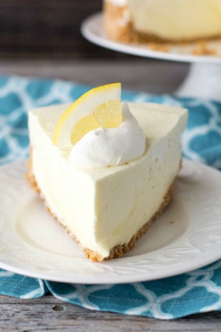 Lemon Cheesecake-a delicious no bake dessert that is perfect for Spring and Summer! 365