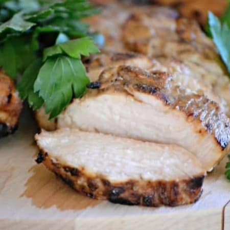 This Easy Chicken Marinade made of soy sauce, orange marmalade, lemon juice and ginger is SO easy and it's sure to make grill night a tasty one! 365daysofbakingandmore.com