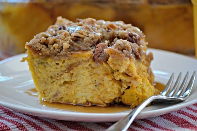 Pumpkin Spice Baked French Toast - the wonderful flavors of Fall in a breakfast treat you can prepare the night before. Pop it into the oven the next day and it's a delicious meal to warm you up on a cool, crisp day.