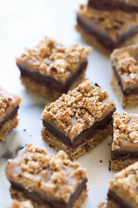 no-bake-salted-caramel-chocolate-oat-bars-5