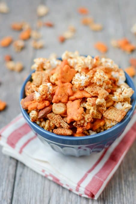 popcorn-snack-mix-3