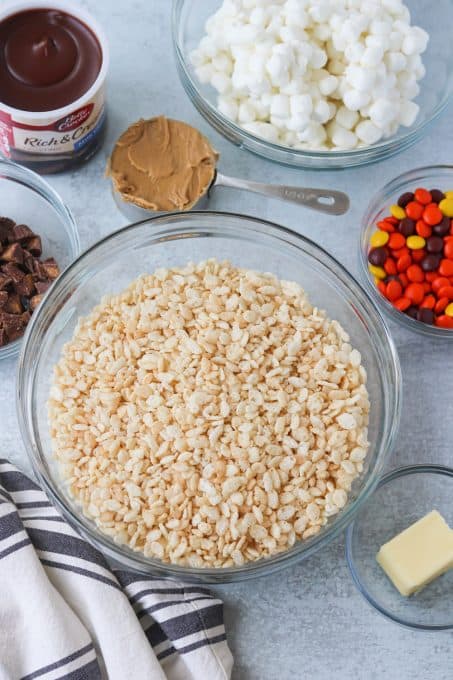 Ingredients for Peanut Butter Rice Krispies Treats.