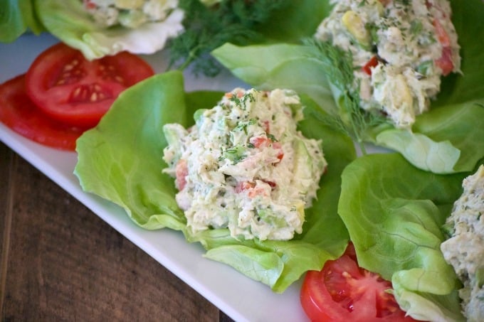 These Avocado Tuna Salad Lettuce Wraps with solid white tuna, avocado, fresh dill, mayo and sweet relish, are a delicious and great low carb lunch or snack. 