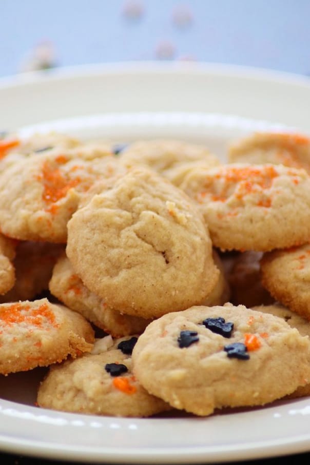 These Pumpkin Spice Cream Cheese Cookies have the right amount of pumpkin spice and cream cheese to make them a new Fall favorite! You'll make them yearly!