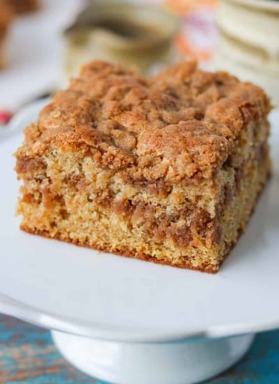 Cinnamon Sour Cream Coffee Cake