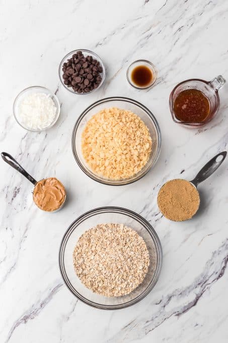 Ingredients for No-Bake Rice Krispies Granola Bars.