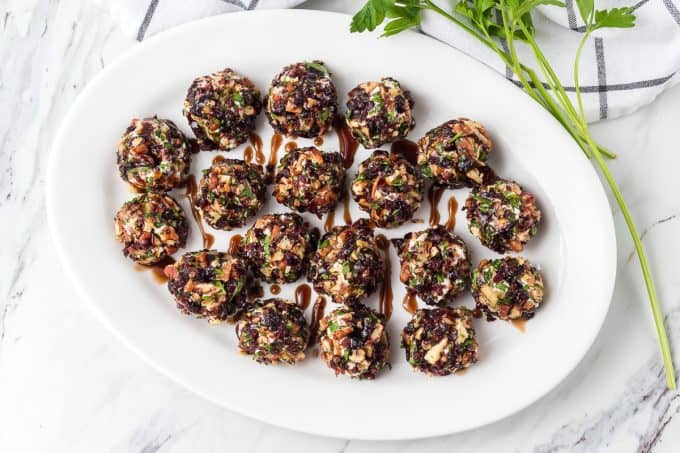 Cranberry Pecan Goat Cheese Bites