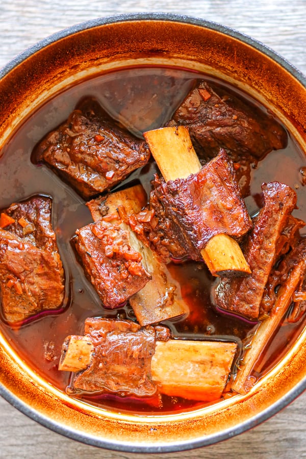 Braised short ribs in pot.