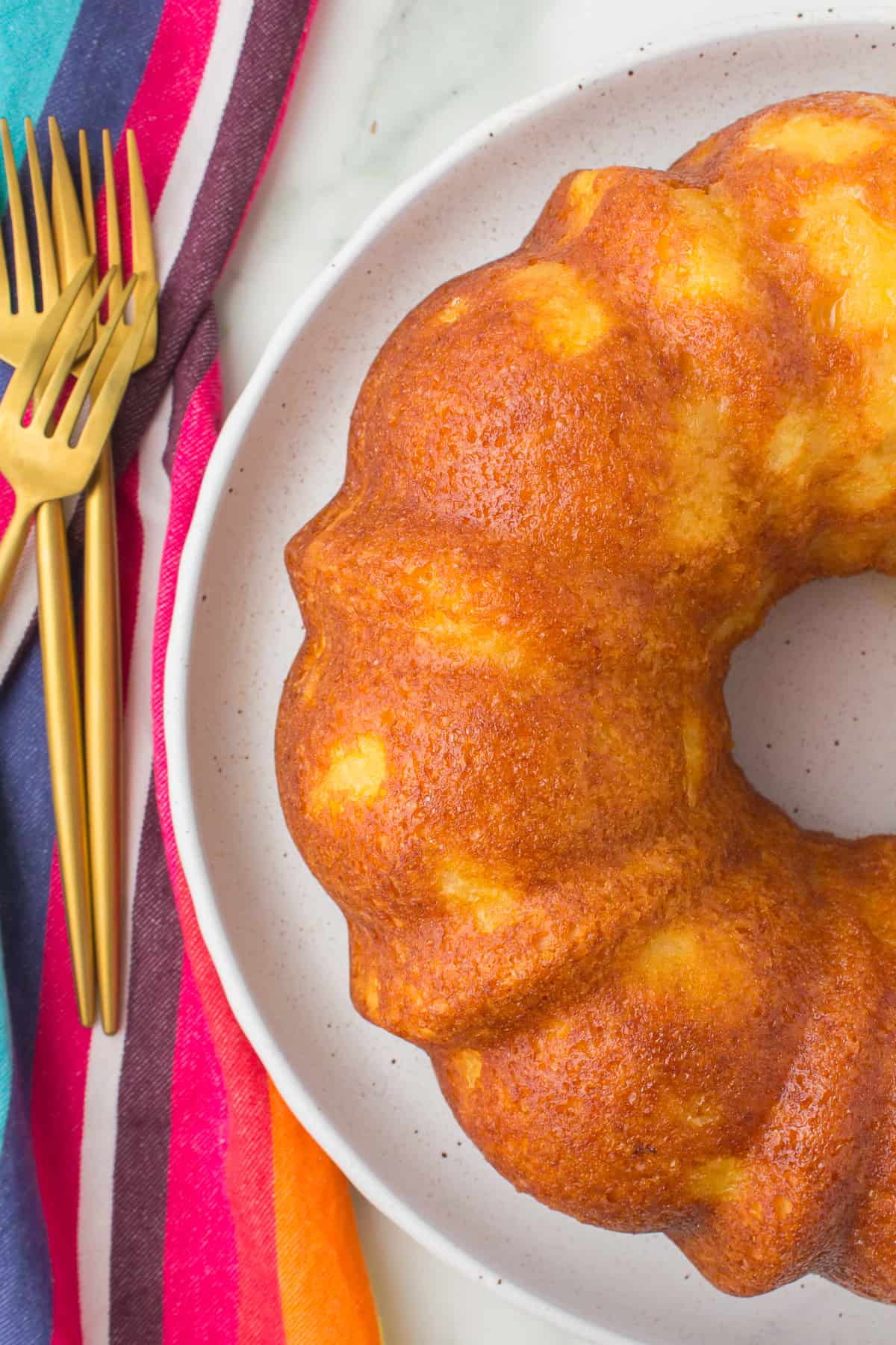 A rum and pineapple cake.