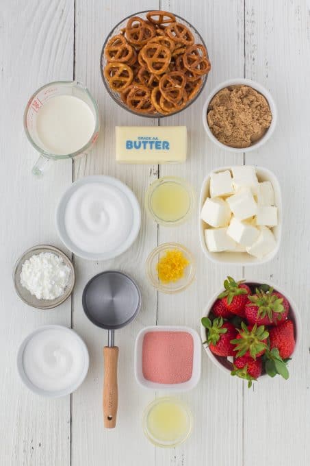 Ingredients for Strawberry Pretzel Pie.