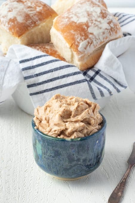 Easy Cinnamon Honey Butter