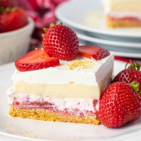 Strawberry Cheesecake Dream Bars